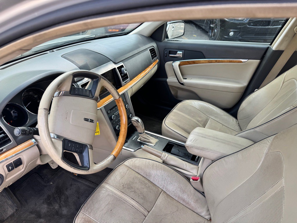2010 Lincoln MKZ Image 7