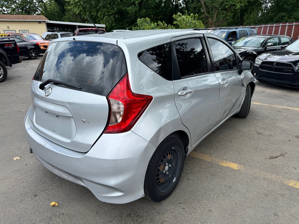 2019 Nissan Versa Image 6