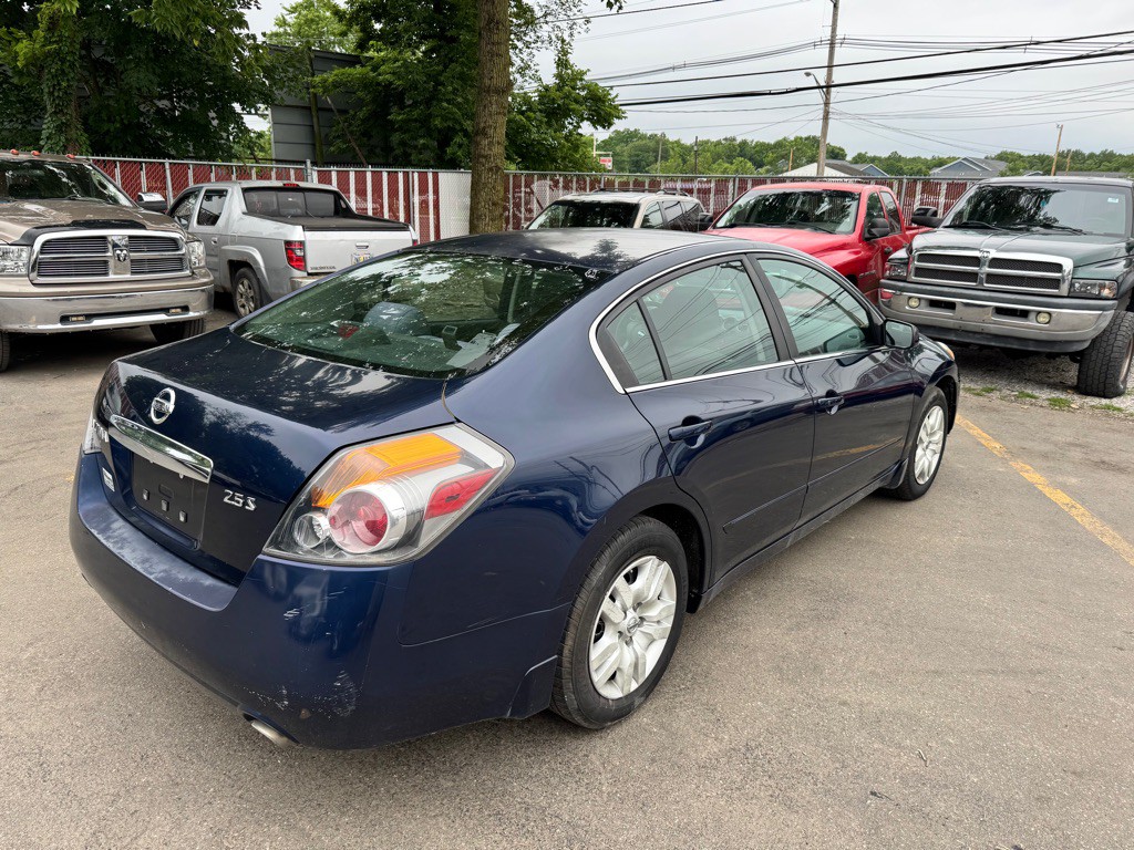 2010 Nissan Altima Image 5
