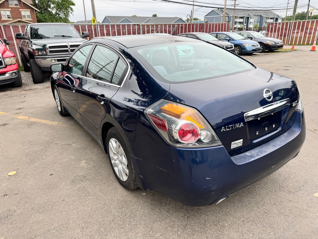 2010 Nissan Altima Image 6