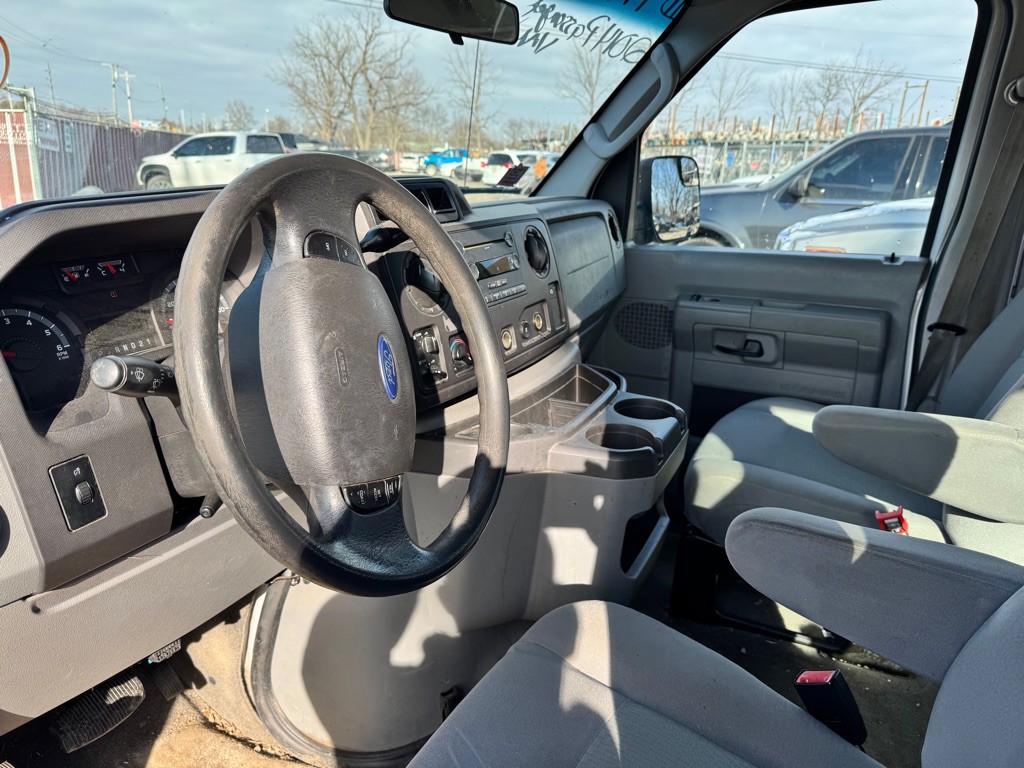 2012 Ford Econoline Image 7