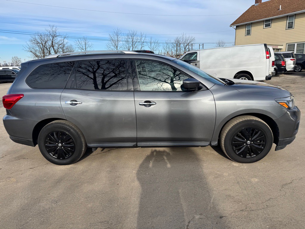 2018 Nissan Pathfinder Image 6