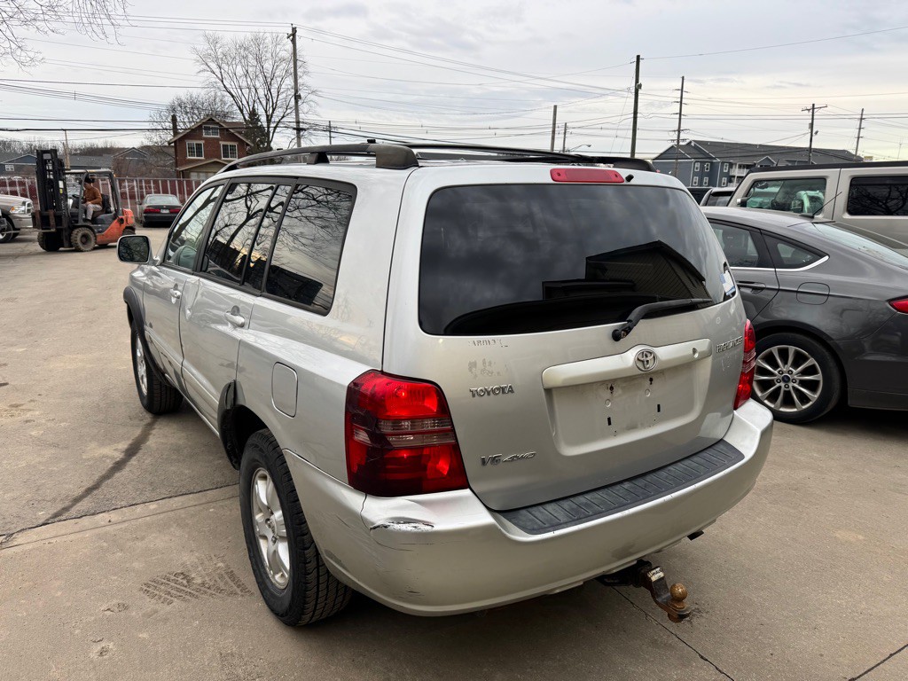 2003 Toyota Highlander Image 4