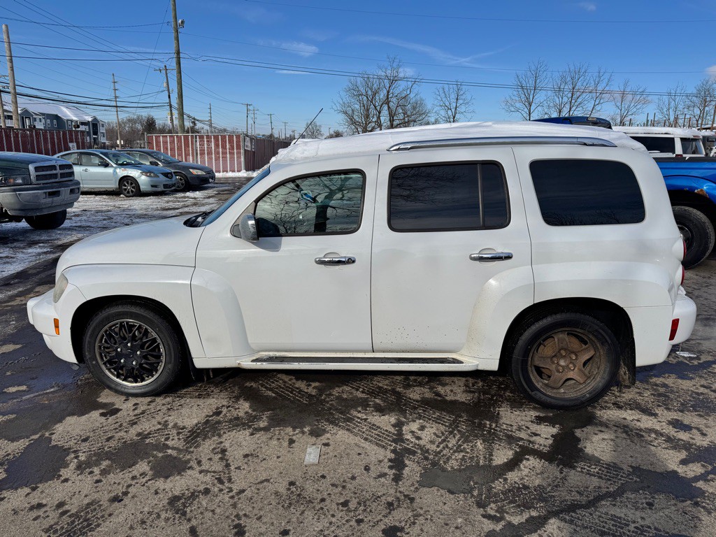 2010 Chevrolet HHR Image 4