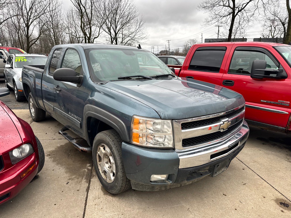 2011 Chevrolet Silverado 1500 Image 1