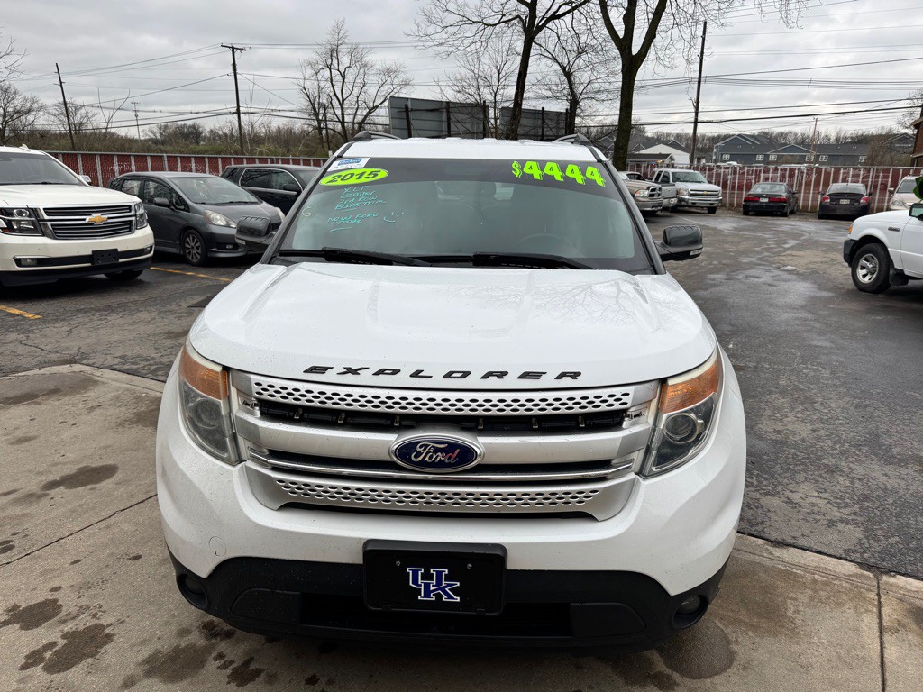 2015 Ford Explorer Image 2