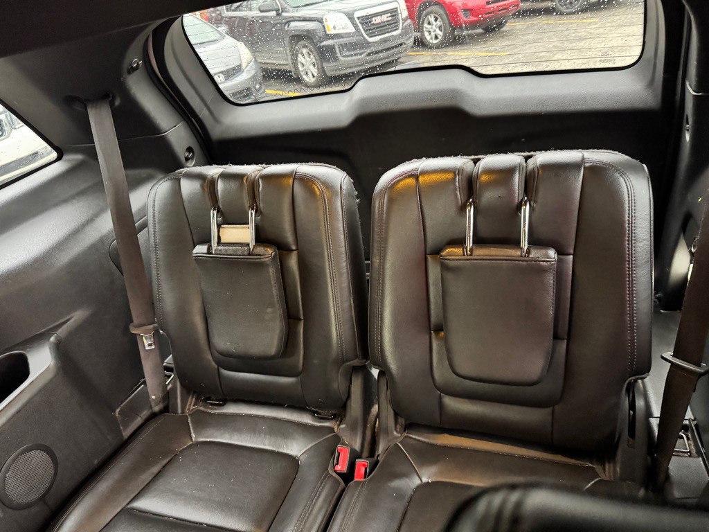 2015 Ford Explorer Image 10