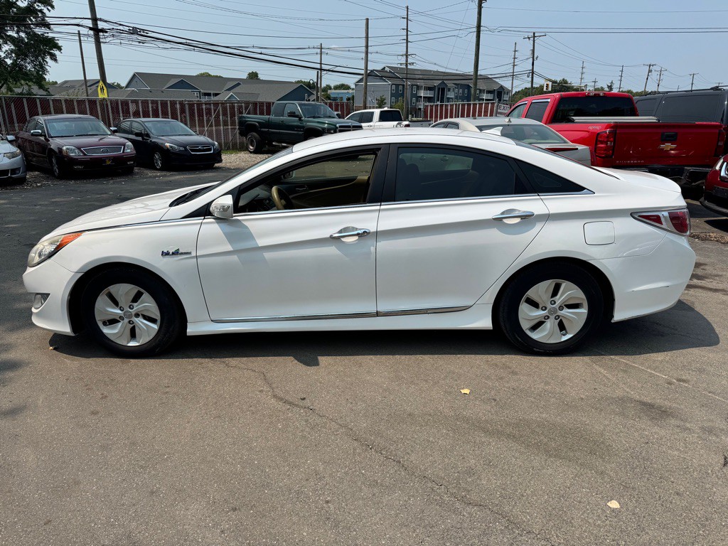 2015 Hyundai Sonata Image 3