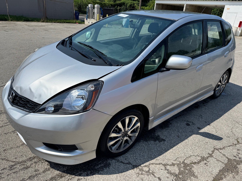 2013 Honda Fit Image 2