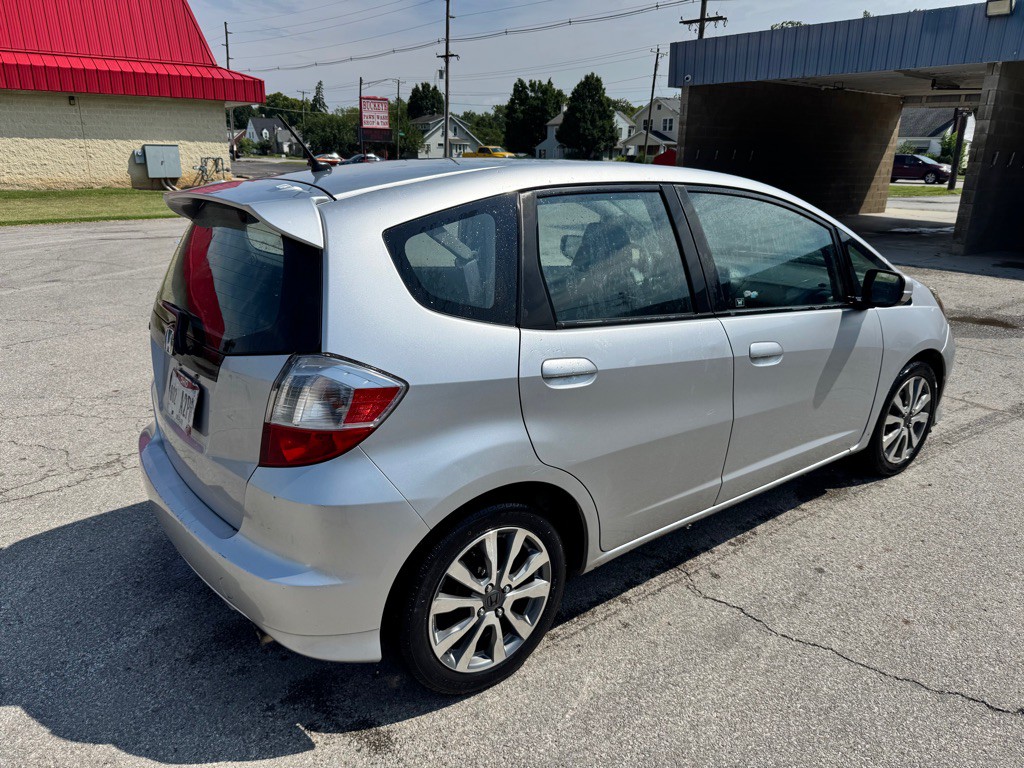 2013 Honda Fit Image 6