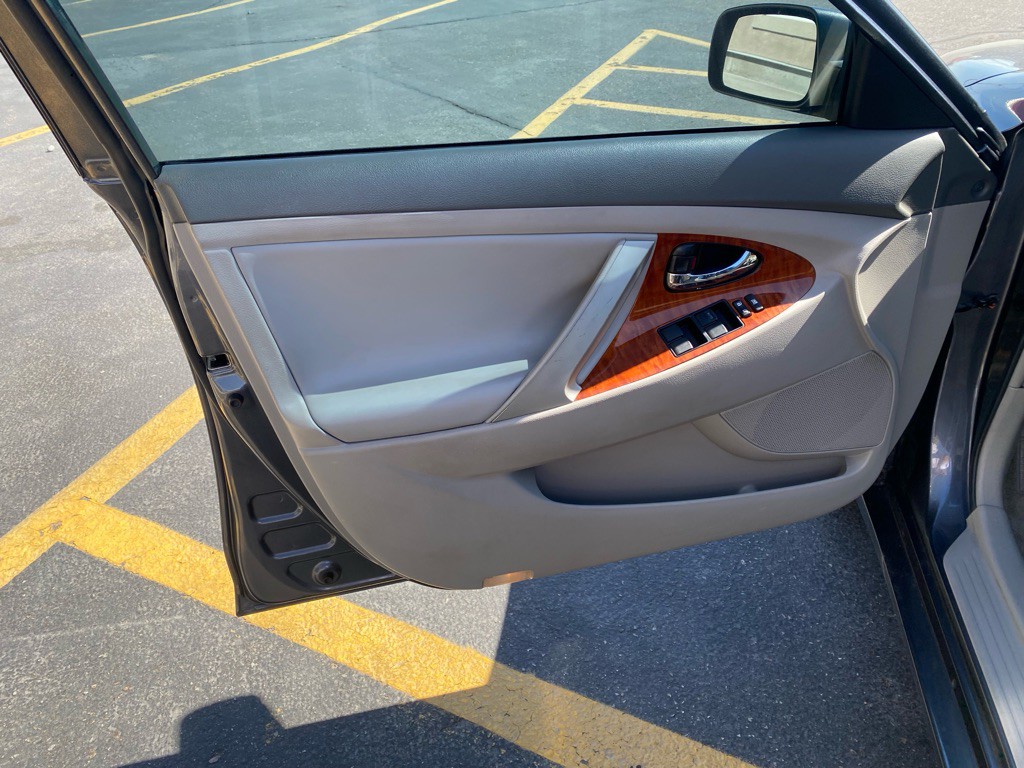 2009 Toyota Camry Image 6