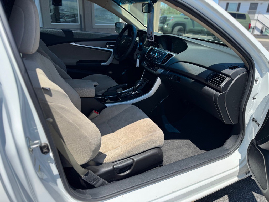 2013 Honda Accord Image 13