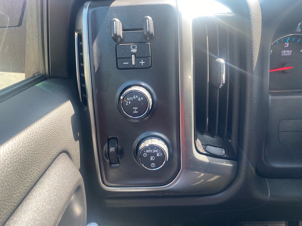 2017 Chevrolet Silverado 1500 Image 10