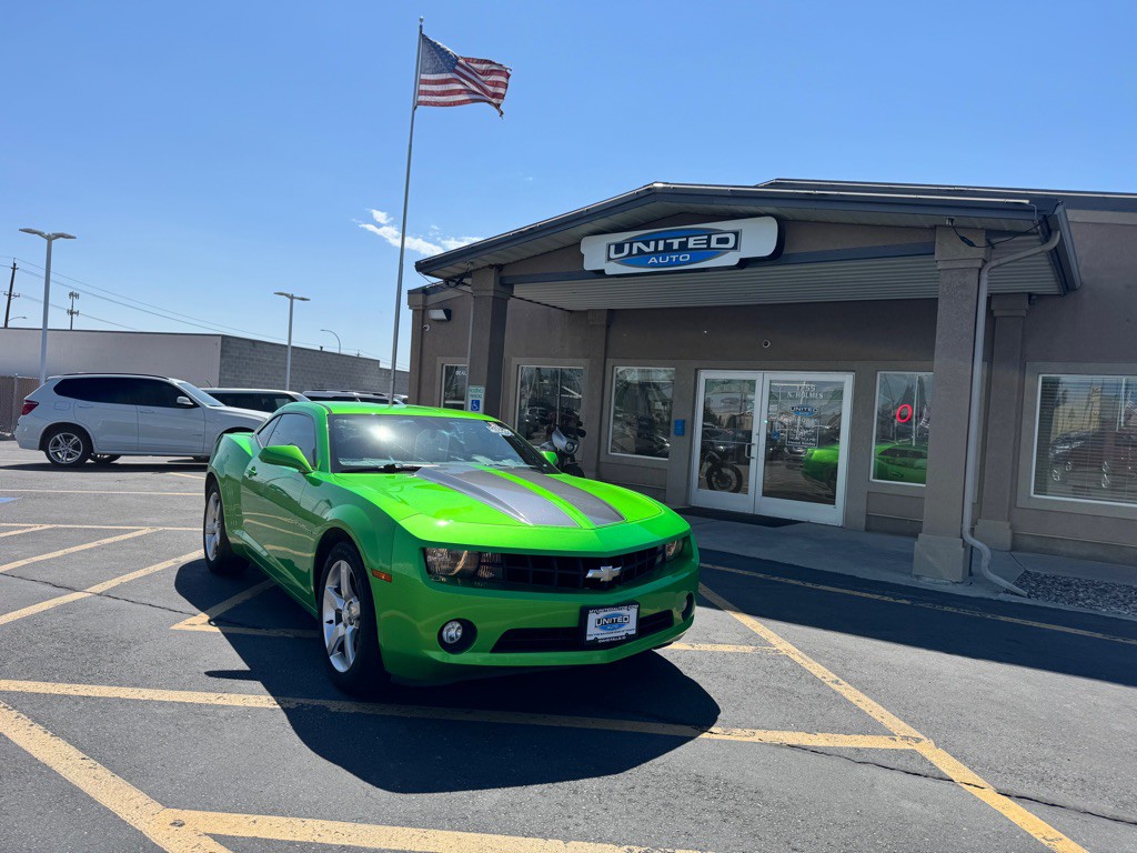 2010 Chevrolet Camaro Image 2