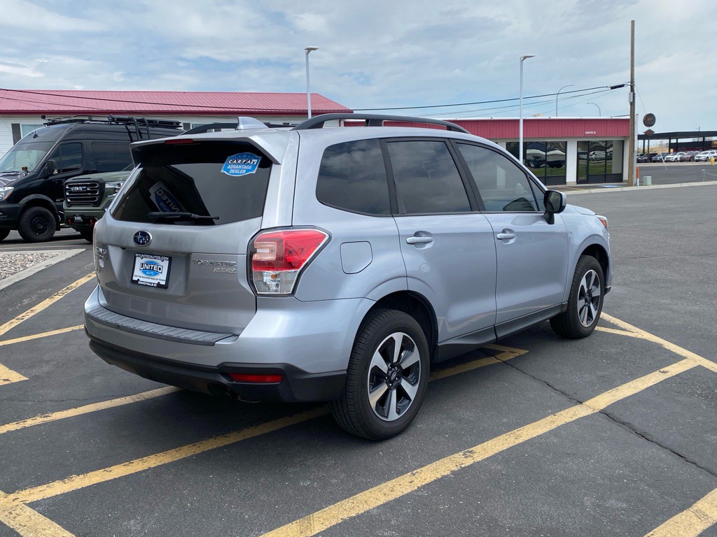 2017 Subaru Forester Image 5