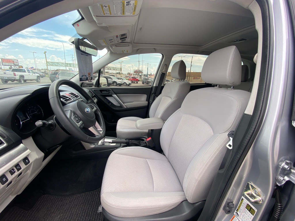 2017 Subaru Forester Image 7