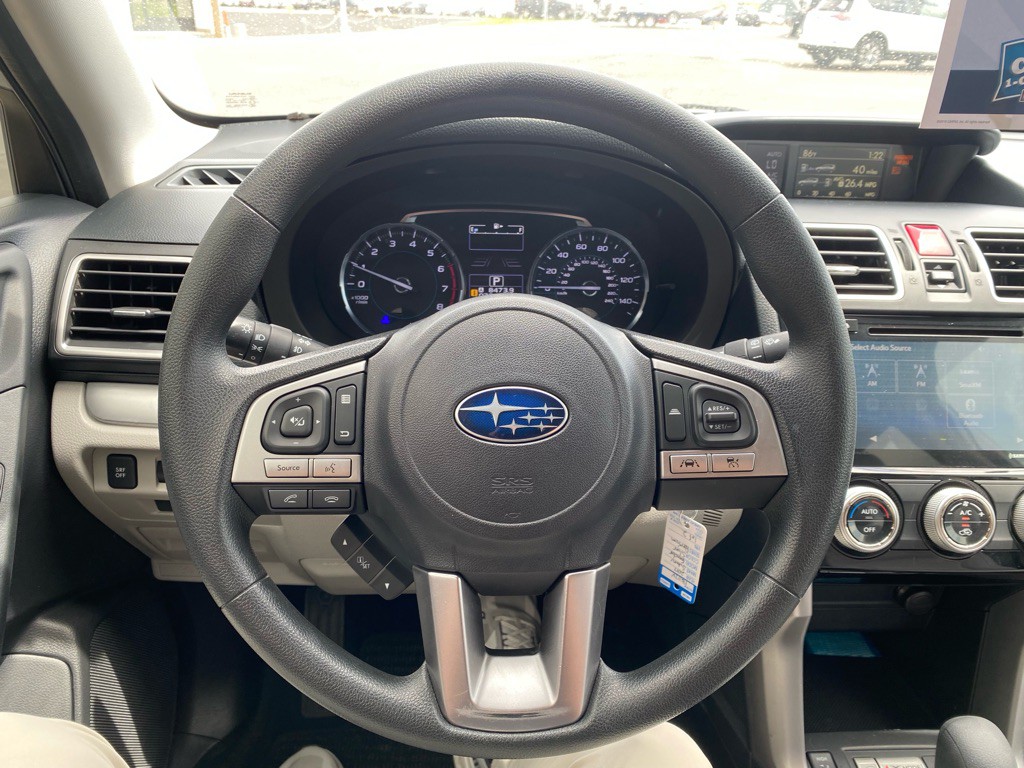 2017 Subaru Forester Image 9