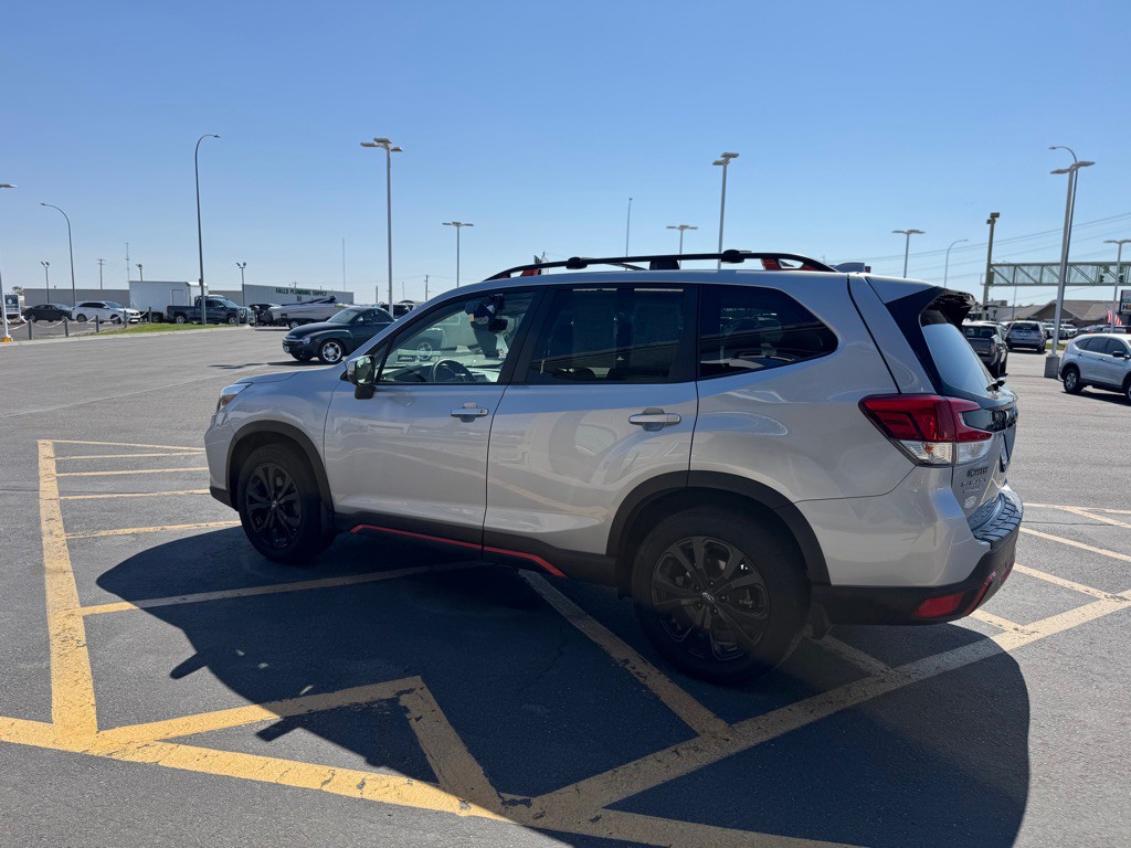 2021 Subaru Forester Image 3