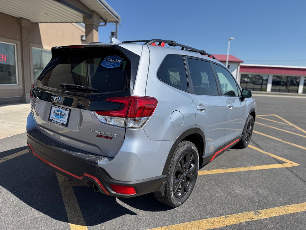 2021 Subaru Forester Image 4