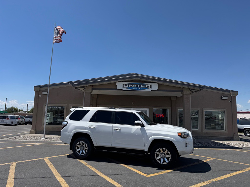2014 Toyota 4Runner Image 1