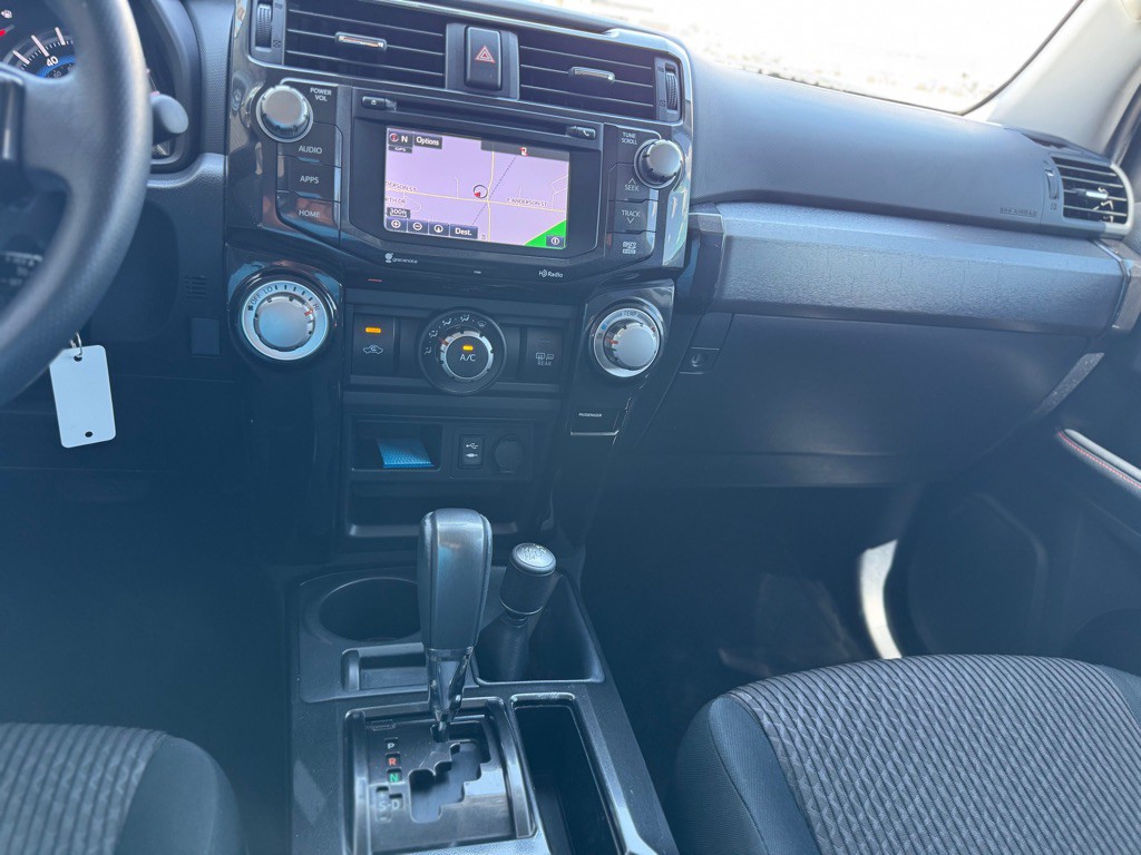 2014 Toyota 4Runner Image 9