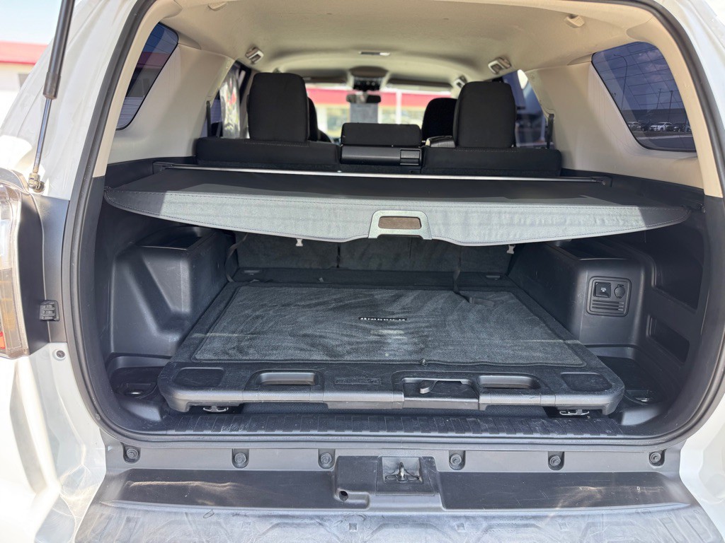 2014 Toyota 4Runner Image 16