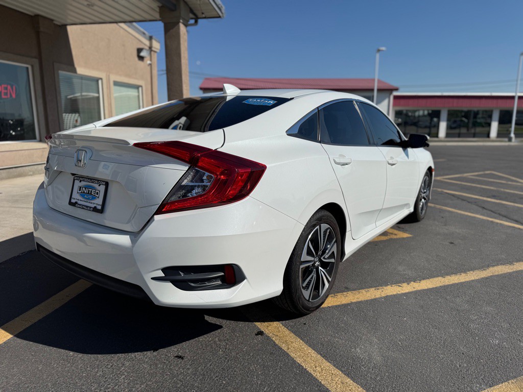 2017 Honda Civic Image 4