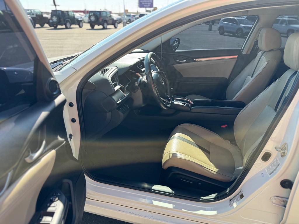 2017 Honda Civic Image 5