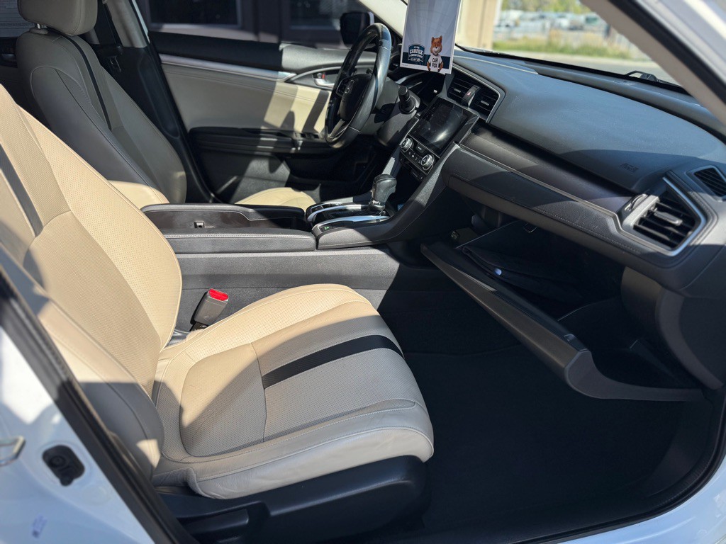 2017 Honda Civic Image 13