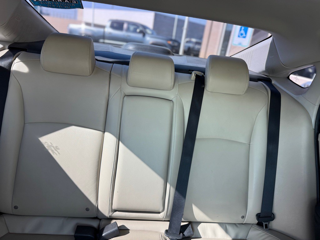 2017 Honda Civic Image 16