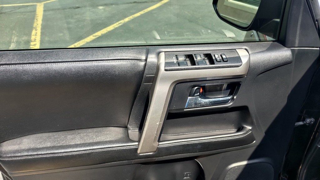 2014 Toyota 4Runner Image 6
