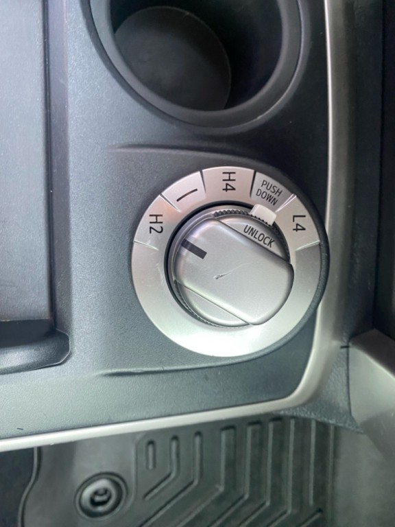 2014 Toyota 4Runner Image 13
