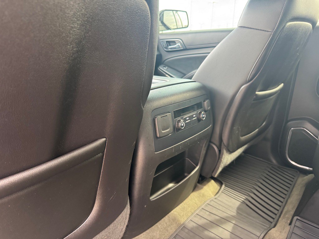 2015 Chevrolet Tahoe Image 16