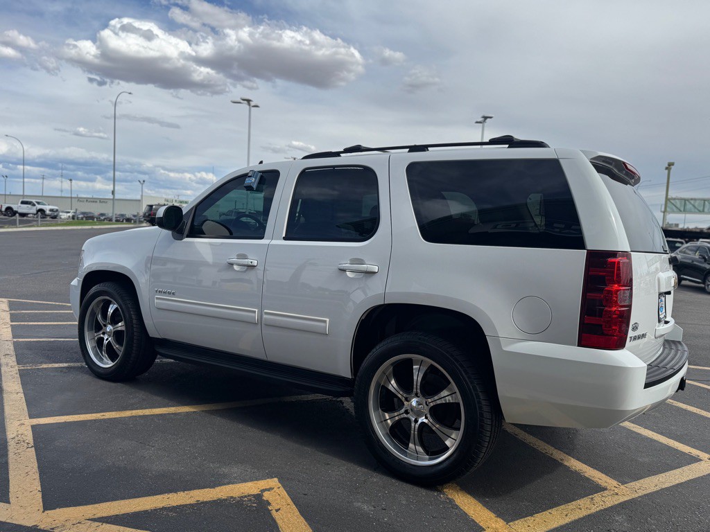 2012 Chevrolet Tahoe Image 3