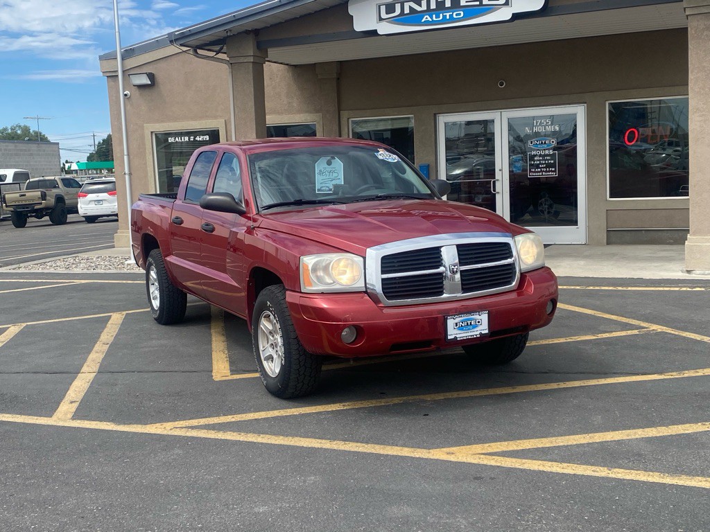 2007 Dodge Dakota Image 2