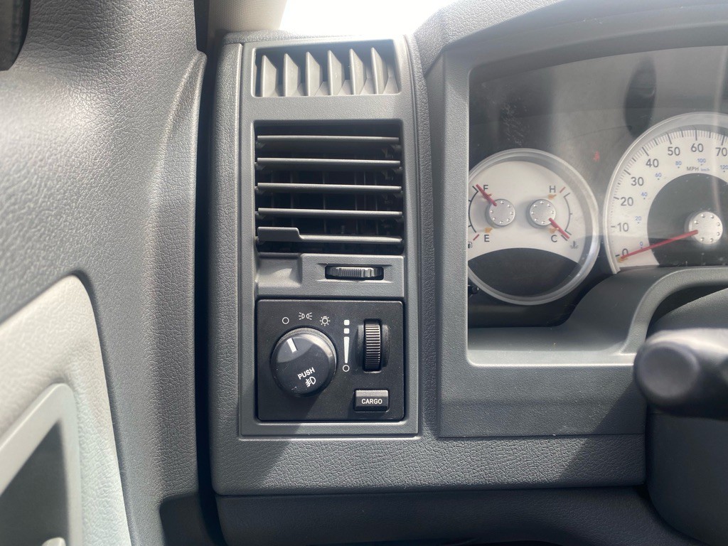 2007 Dodge Dakota Image 12