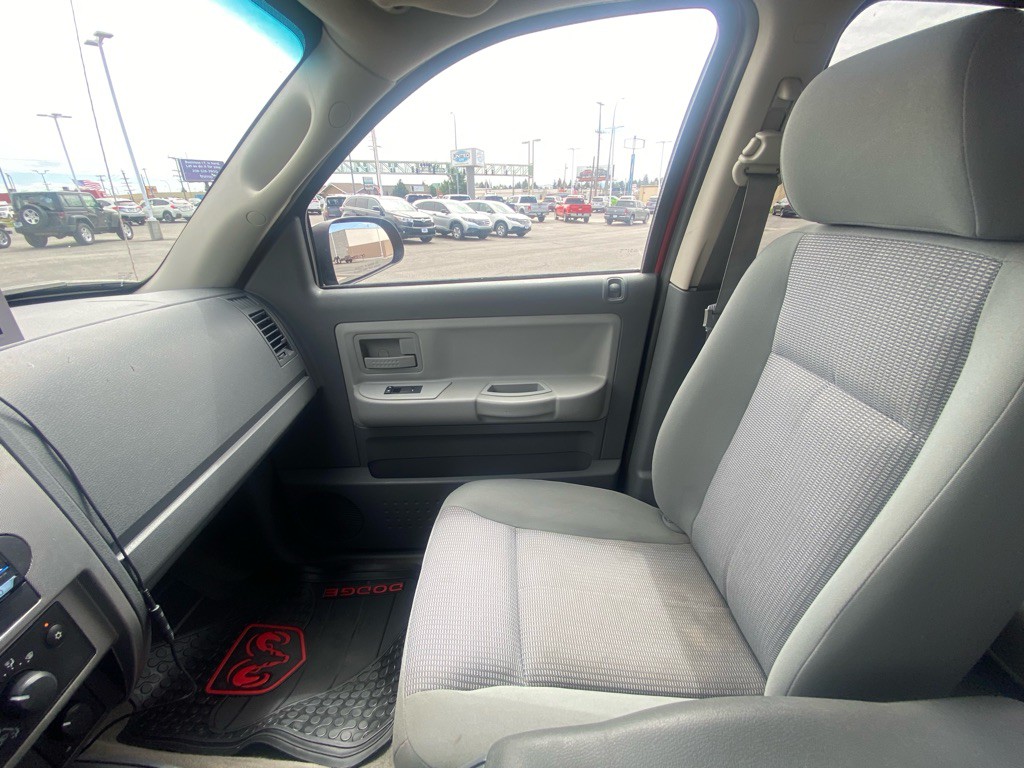 2007 Dodge Dakota Image 16