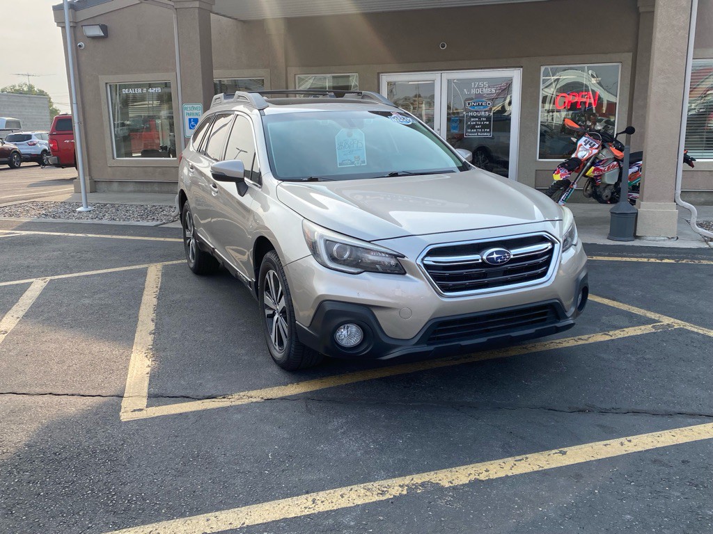 2018 Subaru Outback Image 2