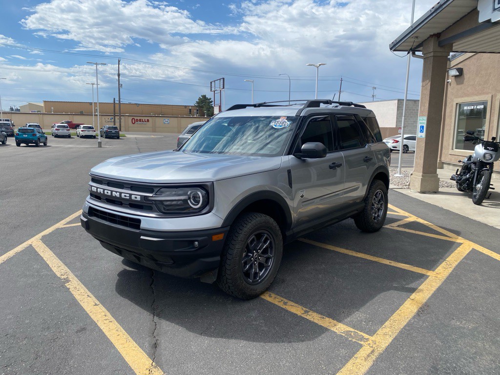 2022 Ford Bronco Image 3