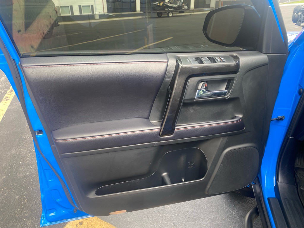 2019 Toyota 4Runner Image 6