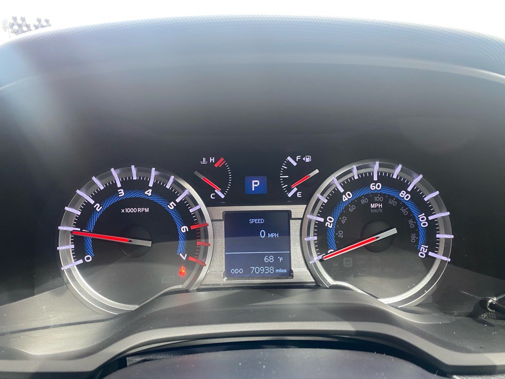 2019 Toyota 4Runner Image 9