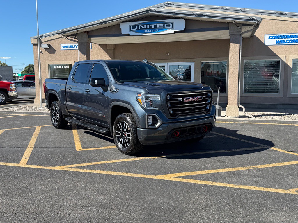 2020 GMC Sierra Image 2