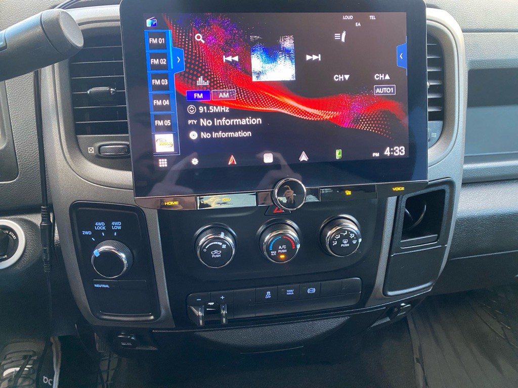 2015 RAM 2500 Image 14