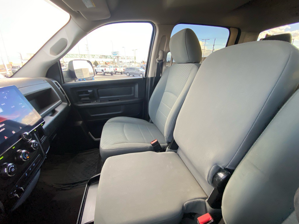 2015 RAM 2500 Image 17