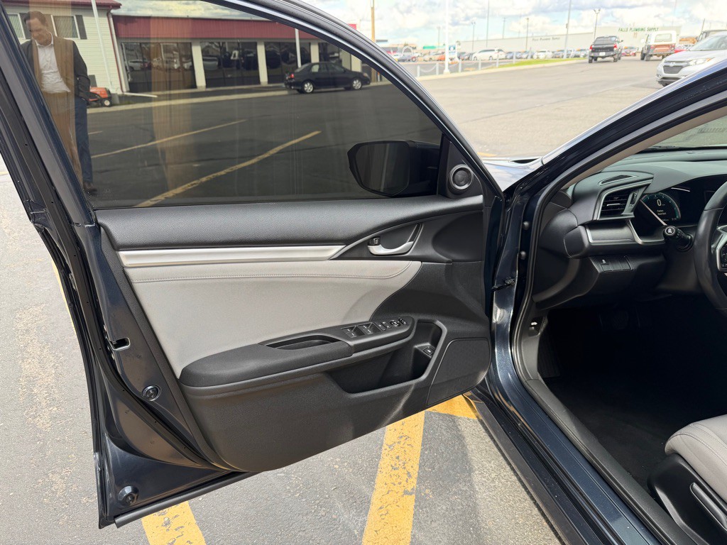 2018 Honda Civic Image 6