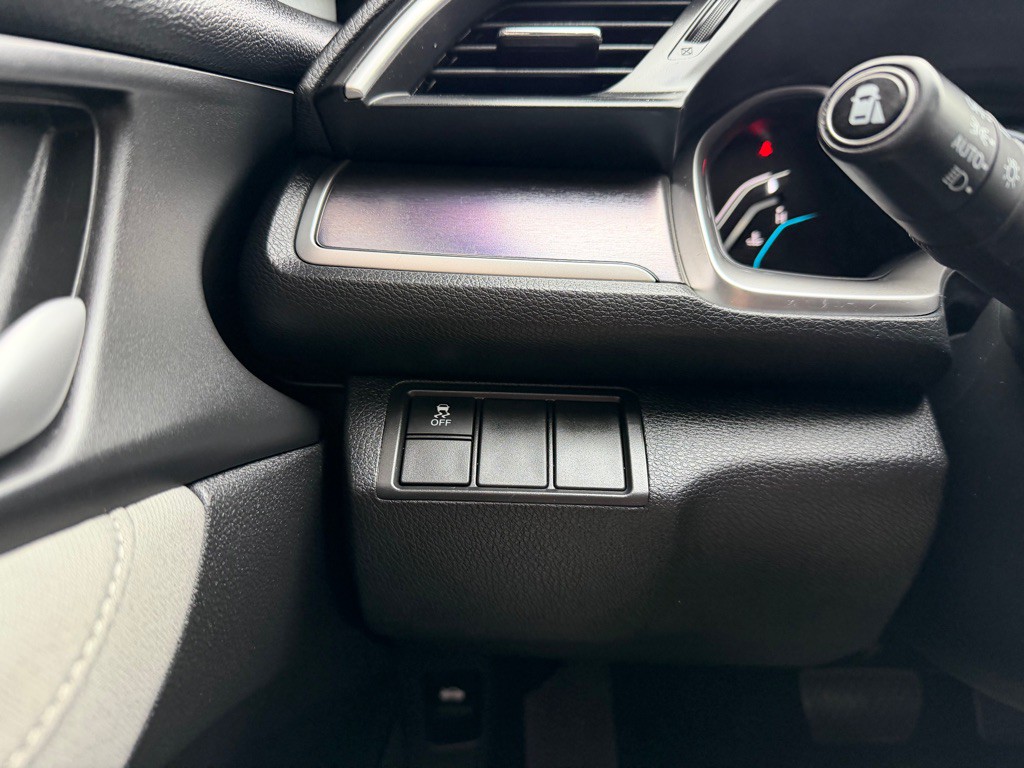 2018 Honda Civic Image 14