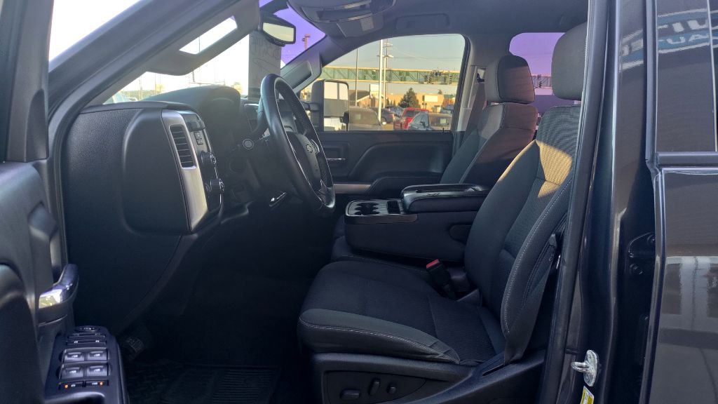 2016 Chevrolet Silverado 1500 Image 2