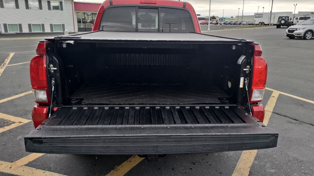 2016 Toyota Tacoma Image 7