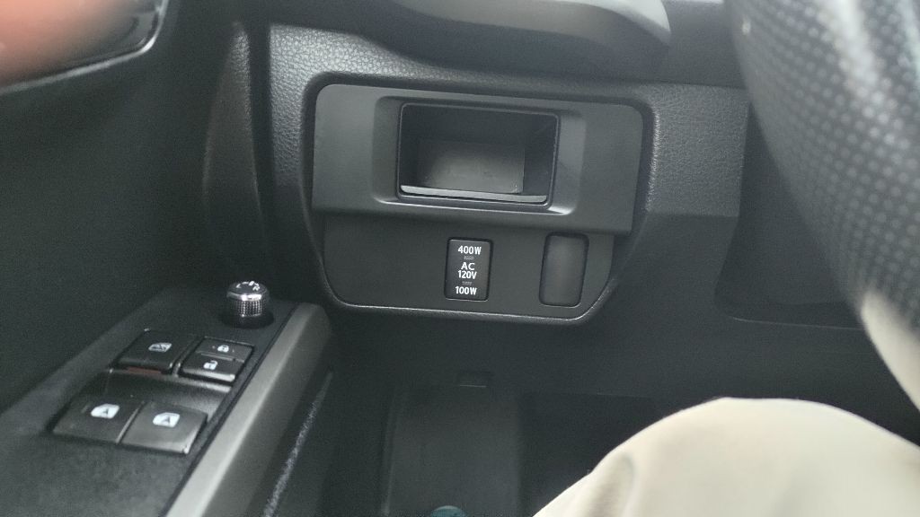 2016 Toyota Tacoma Image 9