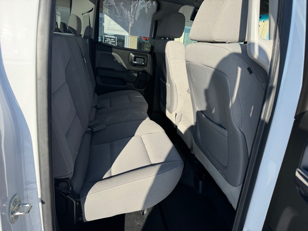 2015 Chevrolet Silverado 1500 Image 18